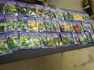 lot 264 image: 42 pkgs Better Homes and Garden Org...