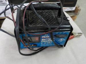 lot 341 image: Peak Battery Charger 612 volt...