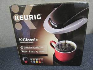 lot 18 image: Keurig Classic K50 Black Single Ser...
