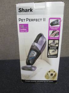 lot 19 image: Shark Pet Perfect II Cordless Handh...