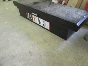 lot 20 image: Husky 71.36 Matte Black Aluminum Fu...