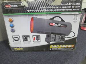 lot 35 image: Dyna-Glo Delux 30K-60K BTU LP Force...