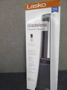 lot 39 image: Lasko Bladeless Ceramic Heater with...