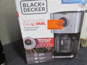 lot 41 image: Black & Decker Select a Size Easy D...