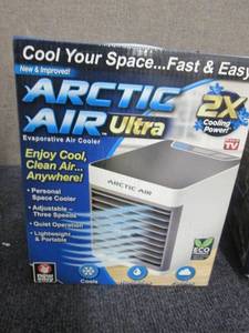 lot 52 image: Artic Air Ultra 76 CFM Compact Port...