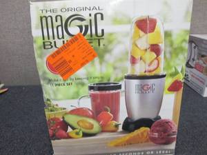 lot 57 image: 18 oz. Single Speed Silver Jar Blen...