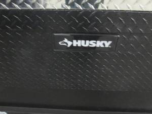 lot 77 image: Husky 71.36 Matte Black Aluminum Fu...