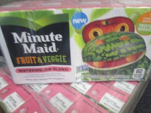 lot 196 image: Case of 40 Minute Maid 6 fl oz Frui...