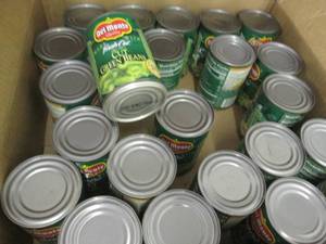 lot 211 image: Case of 24- 14.5 oz Cans Del Monte ...