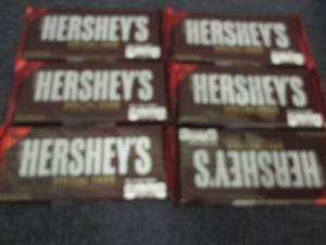 lot 213 image: 6- 4.25 oz Bars Hersheys Special D...