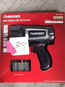 HUSKY 500 Lumen LED SPOTLIGHT 1001 596 206 Virtually Unbreakable wBatteries not used