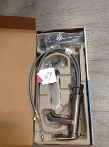 Genta Single Hole Single-Handle Bathroom Faucet in Spot Resist Brushed Nickel in good condition