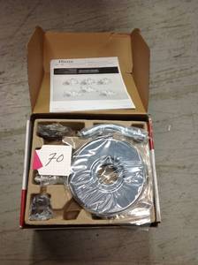 Pfister Jaida Single-Handle 4-Spray Tub and Shower Faucet with Restore Technology in Polished Chrome (Valve Included) in good condition