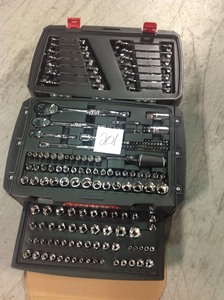 Husky 14 in., 38 in. and 12 in. Drive 100-Position Universal SAE and Metric Mechanics Tool Set (105-Piece) NOT USED