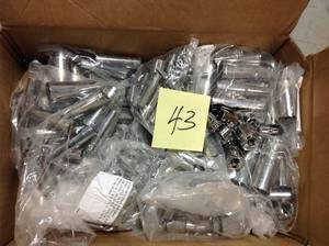 Husky 14 in., 38 in., and 12 in. Drive Socket Set (200-Piece)-H200MSS in good condition