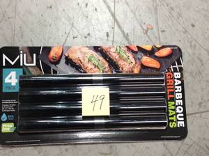 Miu BBQ Grill Mat 4-pack in good condition