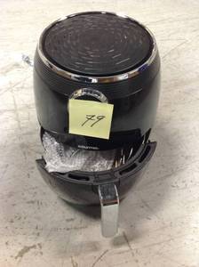 GOURMA 4 Qt. Electric Air Fryer in good condition