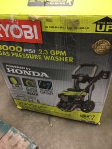 RYOBI 3000 PSI 2.3-GPM Honda Gas Pressure Washer in good conditions