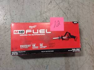 Milwaukee M18 FUEL 18-Volt Lithium-Ion Brushless Cordless HACKZALL Reciprocating Saw (Tool-Only) in good condition