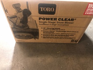 Toro Power Clear 518 ZR 18 in. 99cc Single-Stage Gas Snow Blower not used