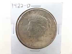 lot 121 image: 1922-D Peace Silver Dollar