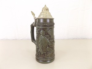 lot 34 image: Vintage HIGHLY Collectible Gerz West Germany 10 Beer Stein
