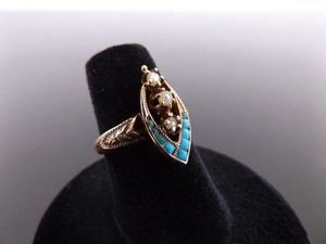 lot 62 image: Antique 10k Yellow Gold Shafer and Douglas Turquoise and Pearl Ring Size 6