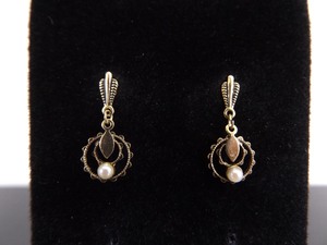 lot 83 image: 14k Yellow Gold Antiqued Pearl Dangle Post Earrings