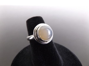 lot 92 image: .925 Sterling Silver Moonstone Cabochon Ring Size 5