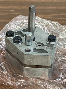 lot 23 image: New Hydraulic Pump Kit