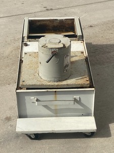 lot 10 image: Graymills Pumping System
