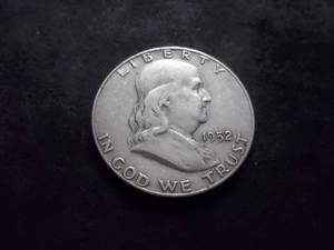 lot 74 image: 1952 S Franklin Half Dollar