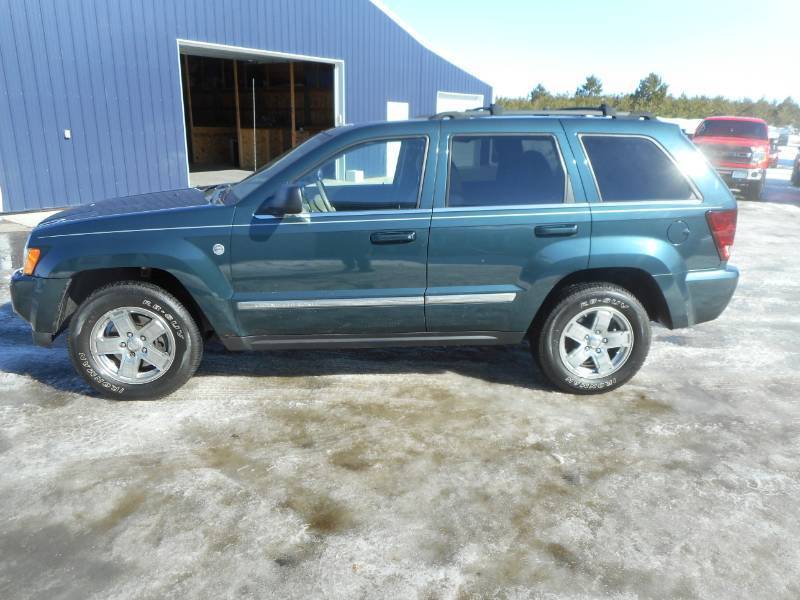 lot 1 image: 2005 Jeep Grand Cherokee Limited