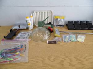 lot 27 image: Mouse Traps - Timer - Stapler