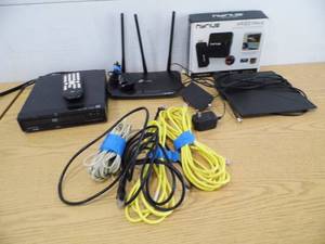lot 43 image: DVD - Router - Transmitter - Antenna