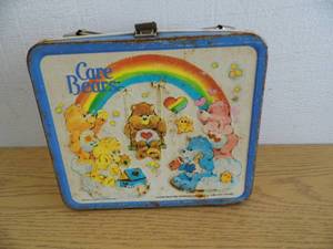 lot 85 image: Care Bears Lunchbox