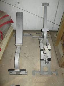 lot 207 image: Incline Benches As Is