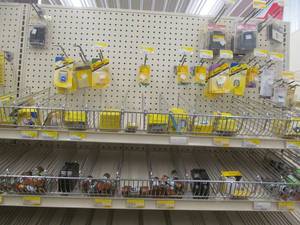 lot 27 image: fuses