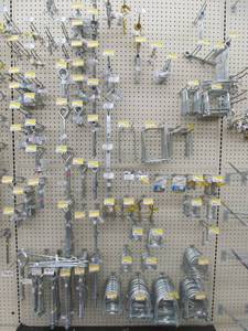 lot 44 image: hardware