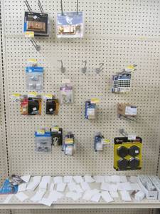 lot 61 image: cabinet hardware