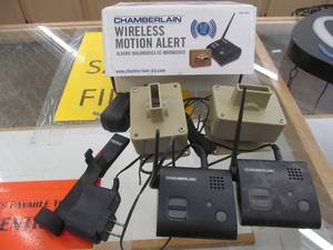 lot 176 image: Chamberlain wireless motion alert