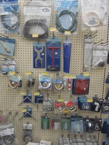 lot 199 image: faucet supplies