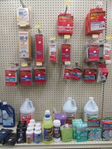 lot 211 image: cleaning supplies
