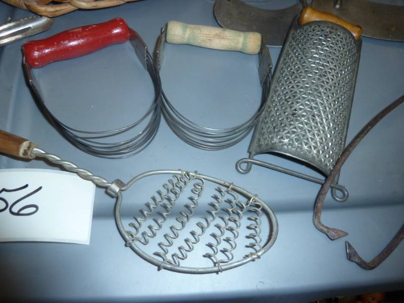 lot 56 image: kitchen primitives lot...