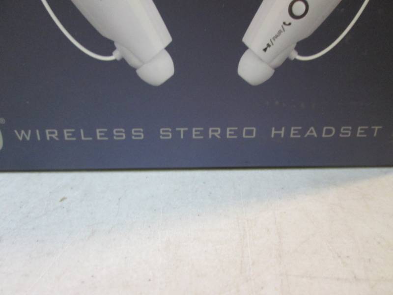 lot 167 image: iLive Wireless Stereo Headset New  ...