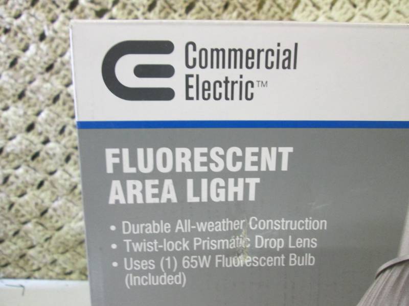 lot 183 image: High Performance 65-Watt Fluorescen...