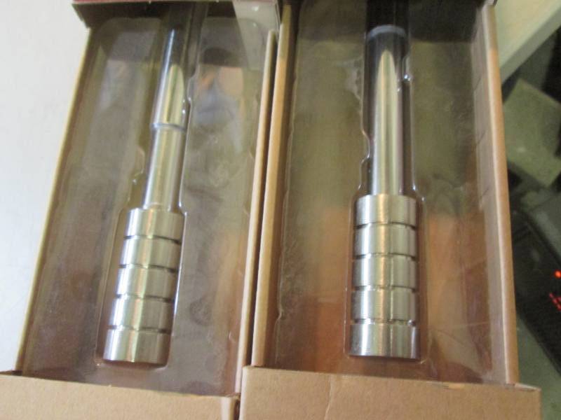 lot 225 image: Lot of 4 36 to 66 Telescoping 34...
