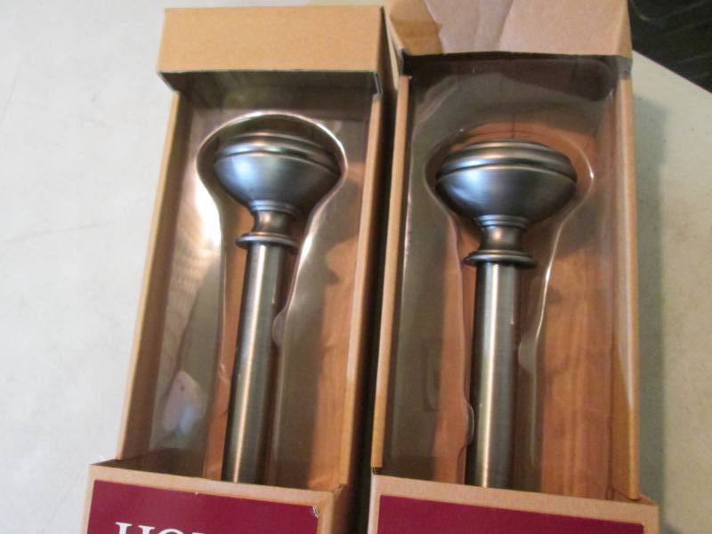 lot 230 image: Lot of 2 36 to 66 Telescoping 34...