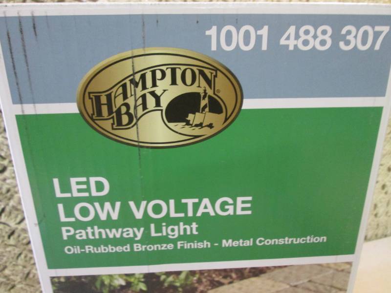 lot 72 image: Low-Voltage Oil-Rubbed Bronze Outdo...