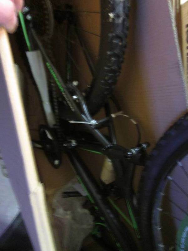 lot 84 image: 26 Huffy Mountain Bike Front Disc ...